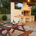 Eglina Villa's