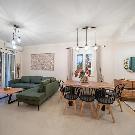 Eglina Villa's Βίλα Μηνιά