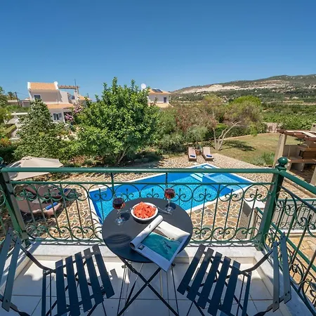 Eglina Villa's Βίλα