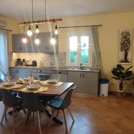 Βίλα Eglina Villa's