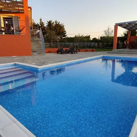 Βίλα Eglina Villa's