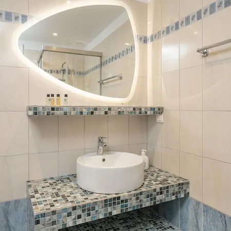 Eglina Villa's Villa *