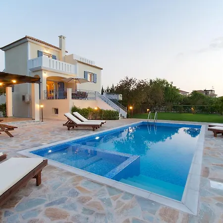 Eglina Villa's Βίλα