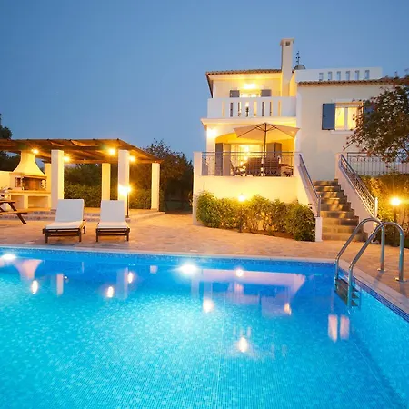 Villa Eglina Villa's