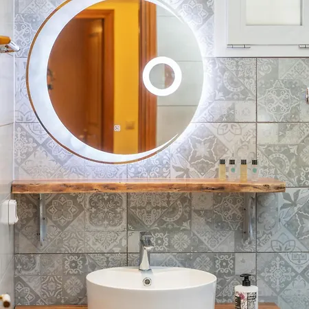 Eglina Villa's Villa