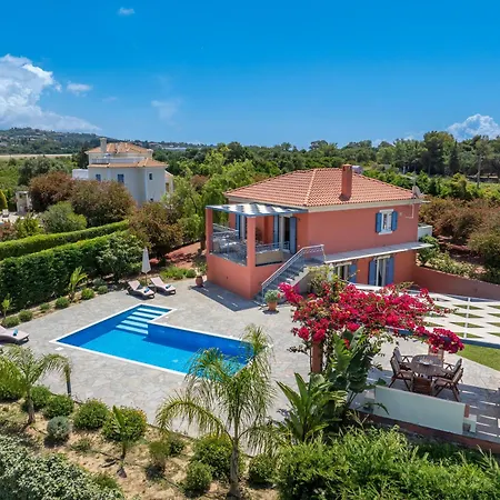 Villa Eglina Villa's *