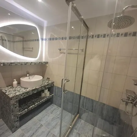 Eglina Villa's Villa