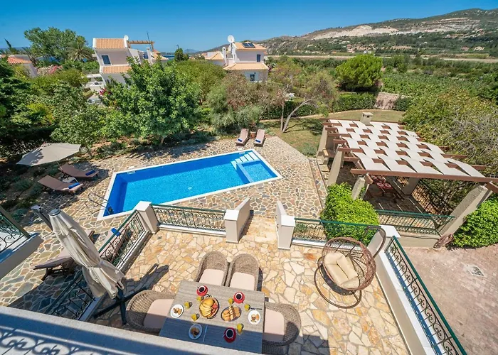 Eglina Villa's וילה Minia