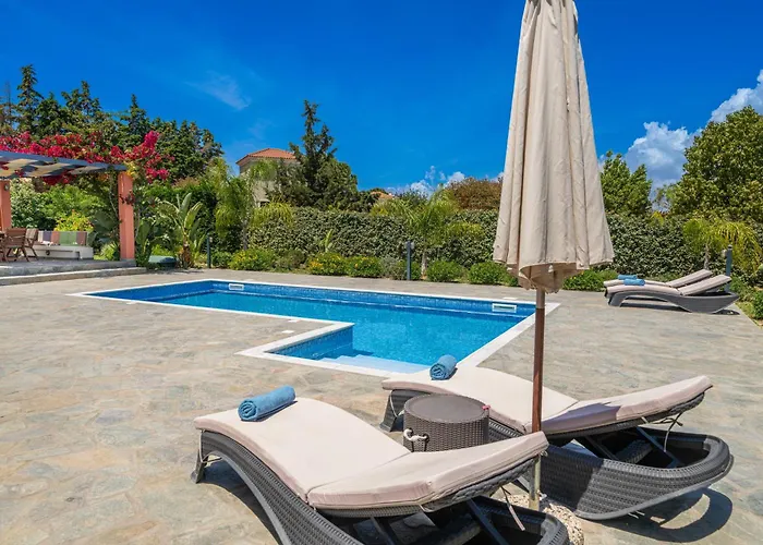 Eglina Villa's Миния